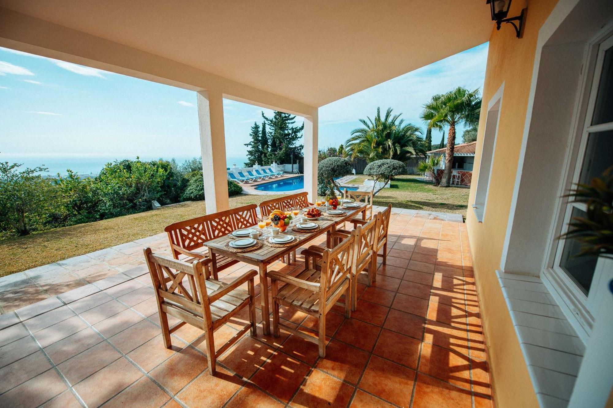 Gran Villa Con Vistas Al Mar Y Piscina Privada Málaga Exteriör bild